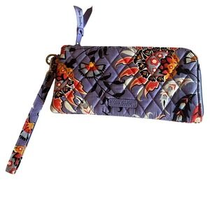 *FREE with bundle! Vera Bradley Purple Floral Quilted Cotton Wristlet Window